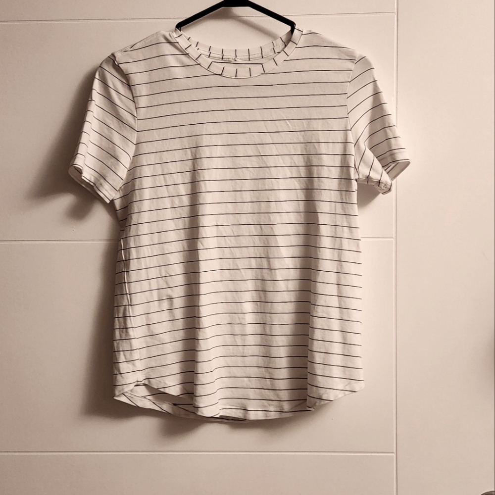 Lululemon white striped T-Shirt